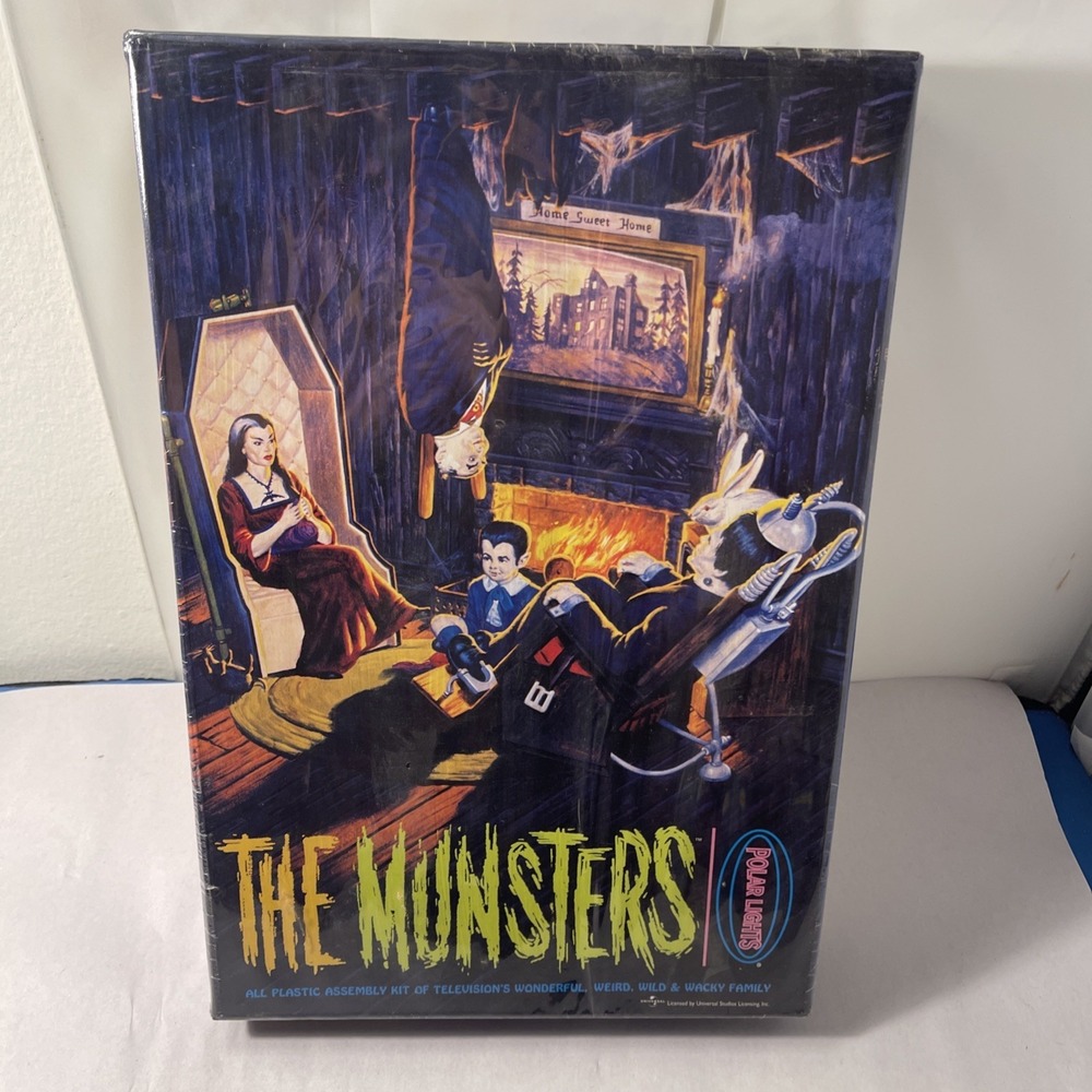 Polar Lights The Munsters All Plastic Assembly Kit Model 5013 Playing Mantis New - Picture 10 of 11